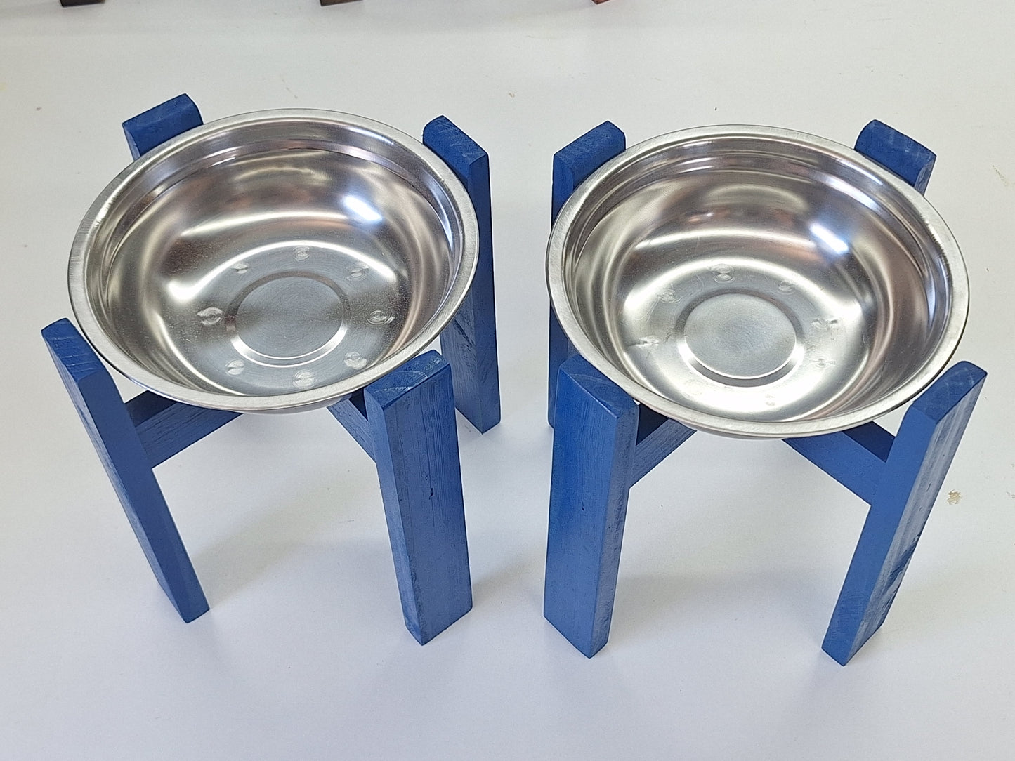 Elevated Modern Dog Bowl Stands