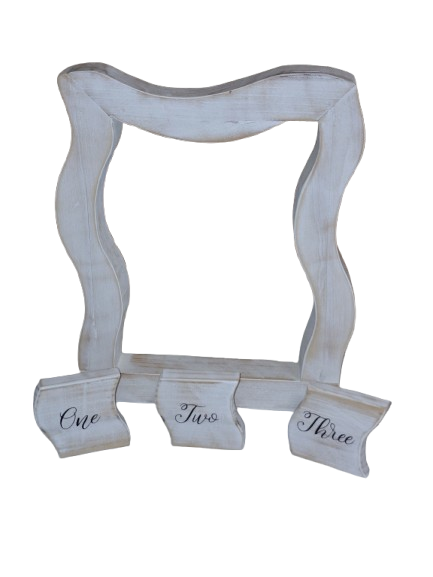 Signature Serpentine Centerpiece